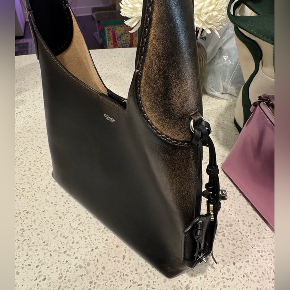 Coach Elegant Black and Tan Shoulder Bag - Picture 2 of 6